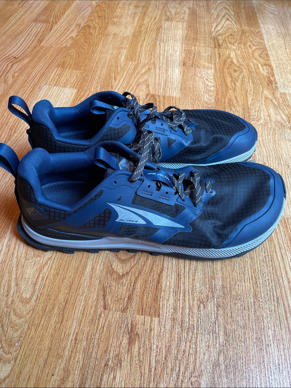 Altra Lone Peaks 8 Trail Running Shoes